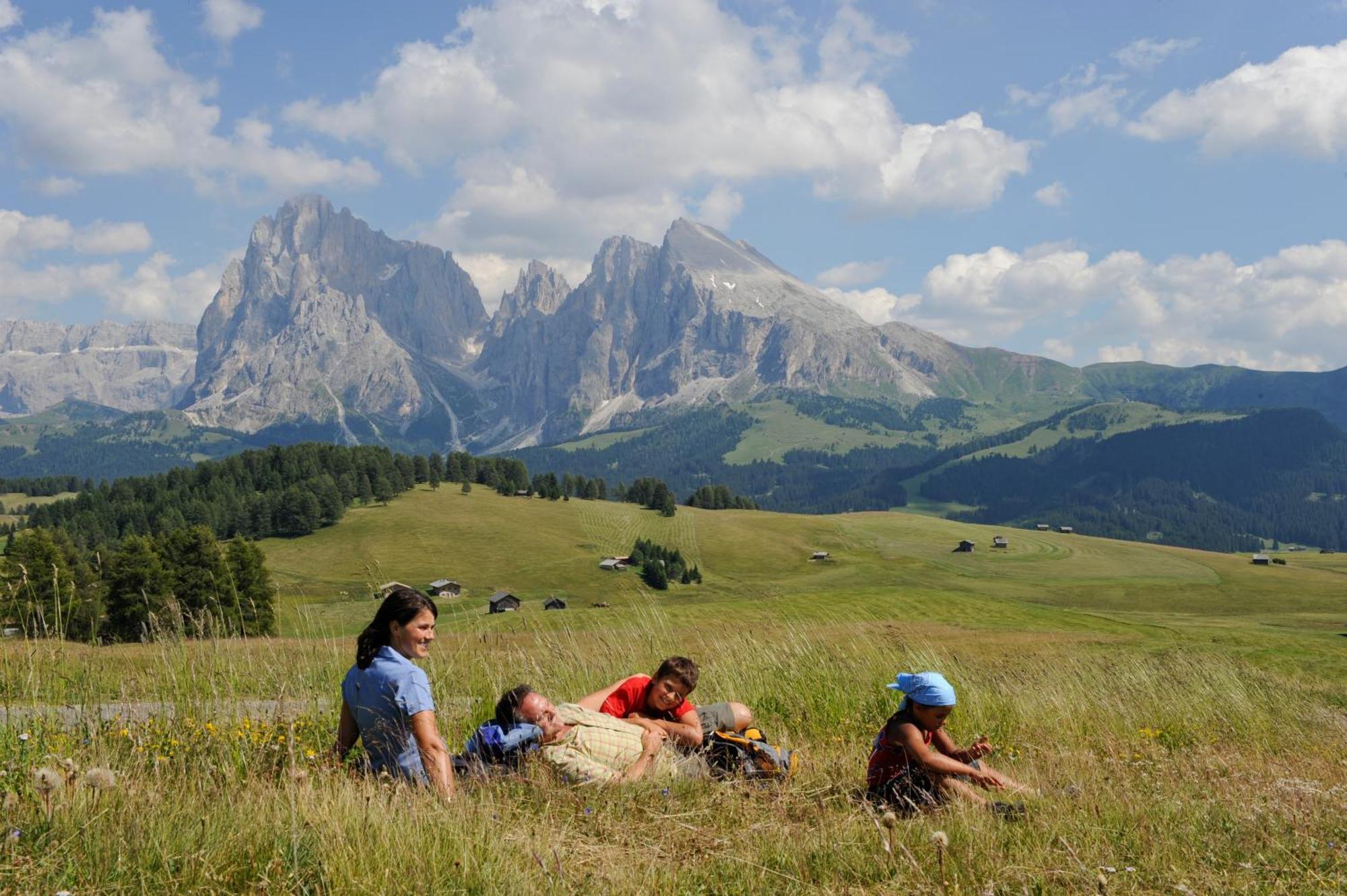 Dolomites Living Hotel Tirler Alpe Di Siusi Exterior photo