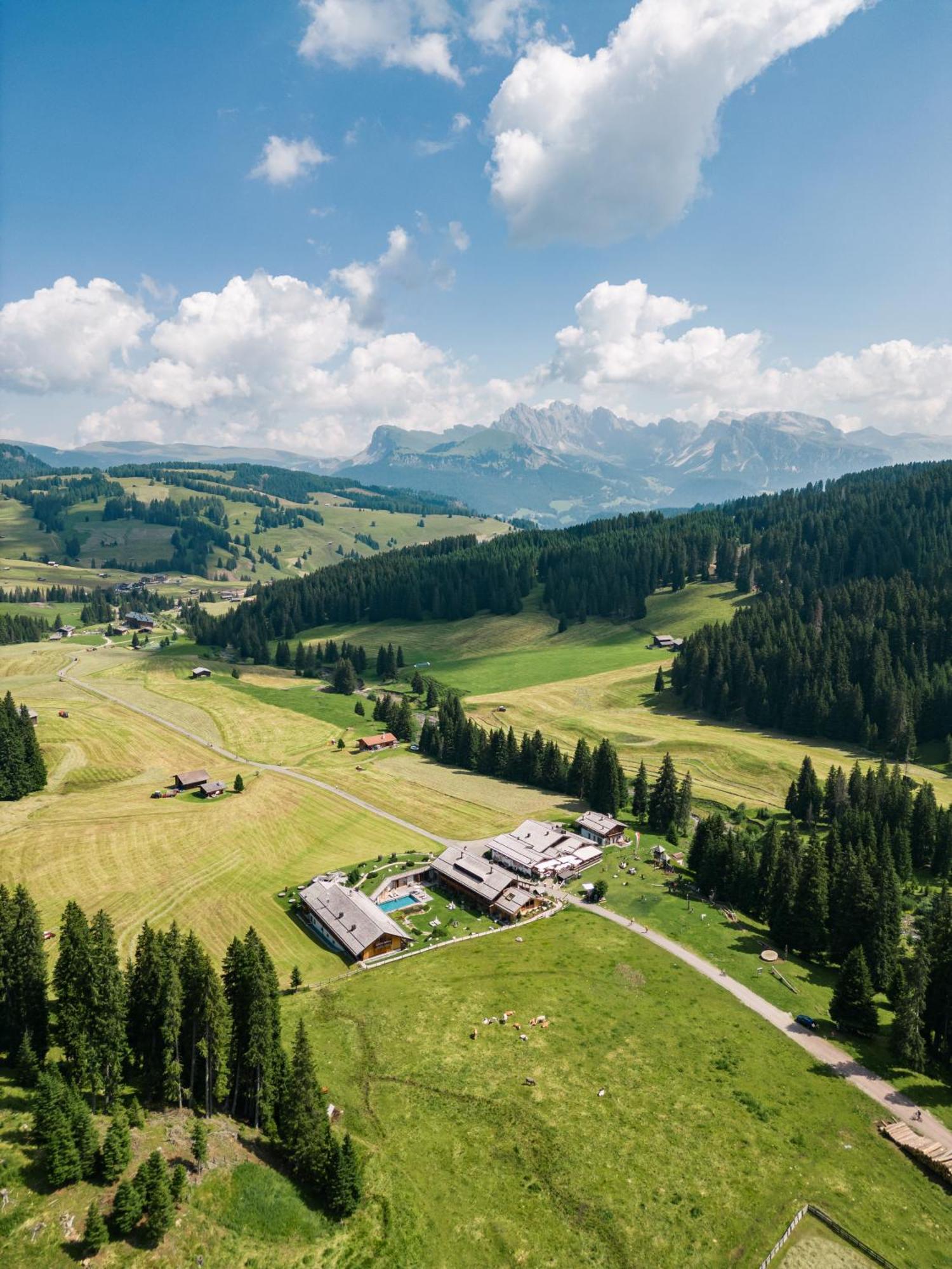 Dolomites Living Hotel Tirler Alpe Di Siusi Exterior photo